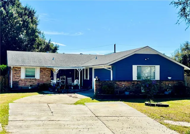 $249,500 | 8 Colgate Place, Kenner, LA 70065