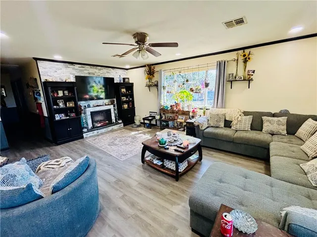 $249,500 | 8 Colgate Place, Kenner, LA 70065