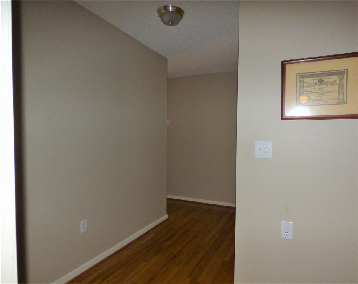 1660 Goodjoin Road Campobello, SC 29322 - Photo 12 of 27