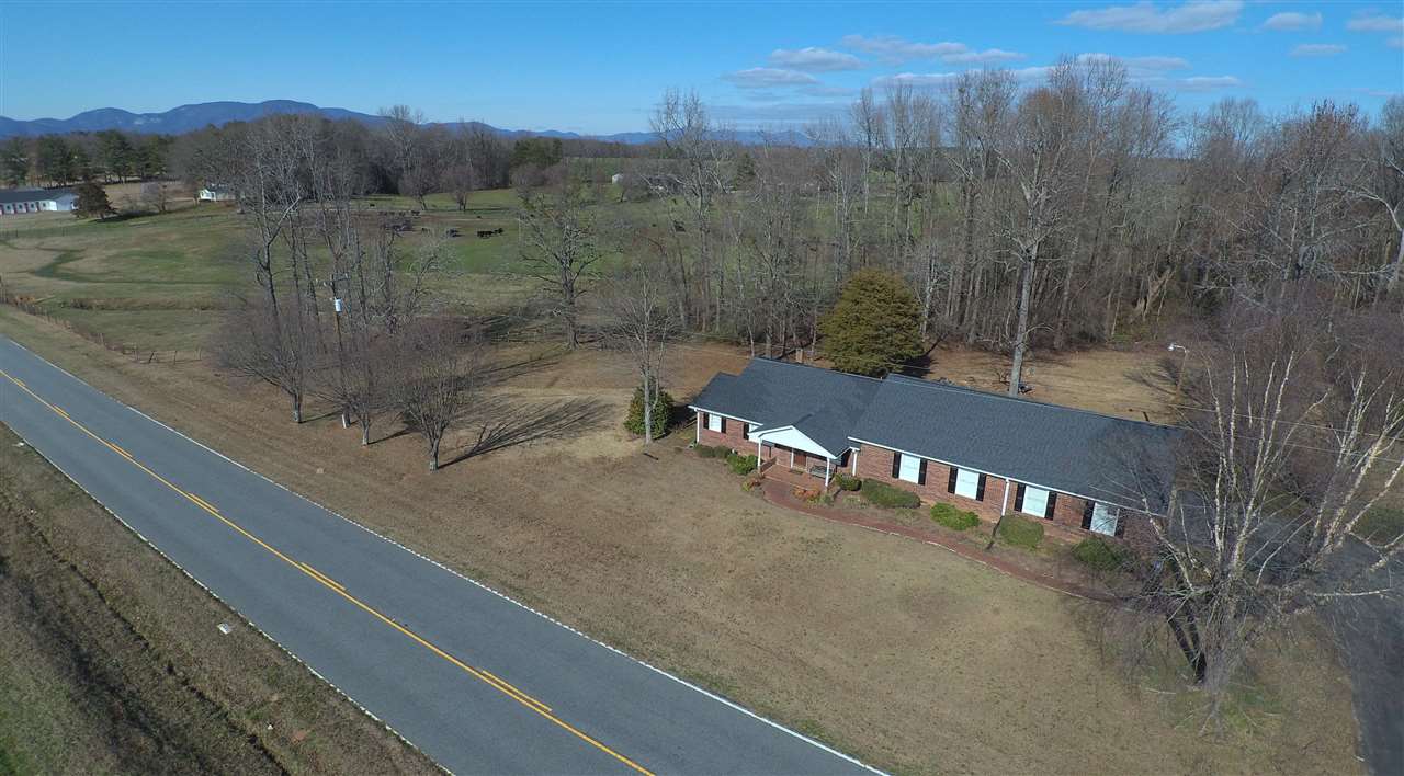 1660 Goodjoin Road Campobello, SC 29322 - Photo 3 of 27
