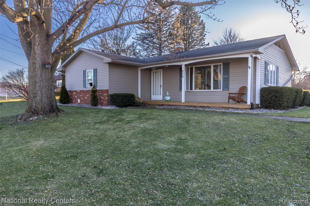529 North Watkins Street Perry, MI 48872 - Photo 1 of 37