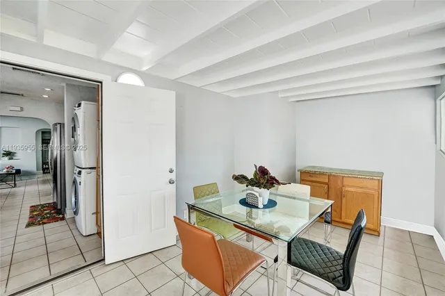 $2,700 | 2826 Dewey Street, Hollywood, FL 33020