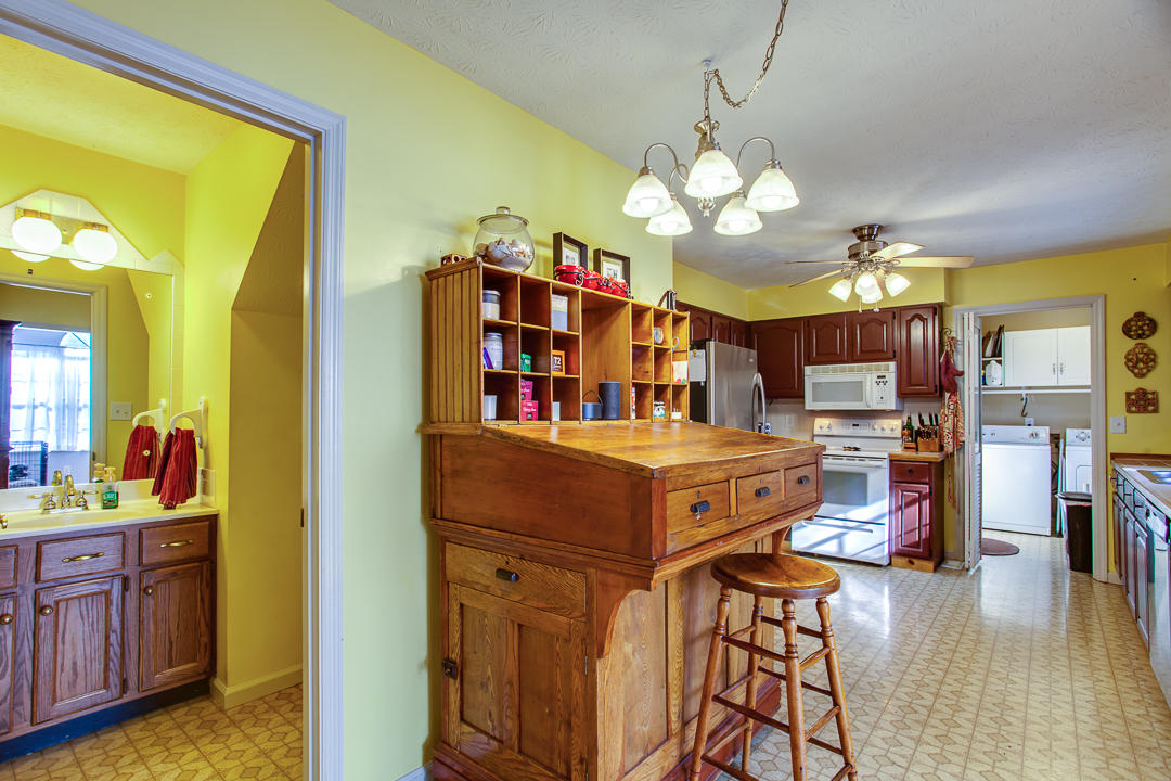 1345 Candlewick Road Knoxville, TN 37932 - Photo 14 of 38 Kitchen