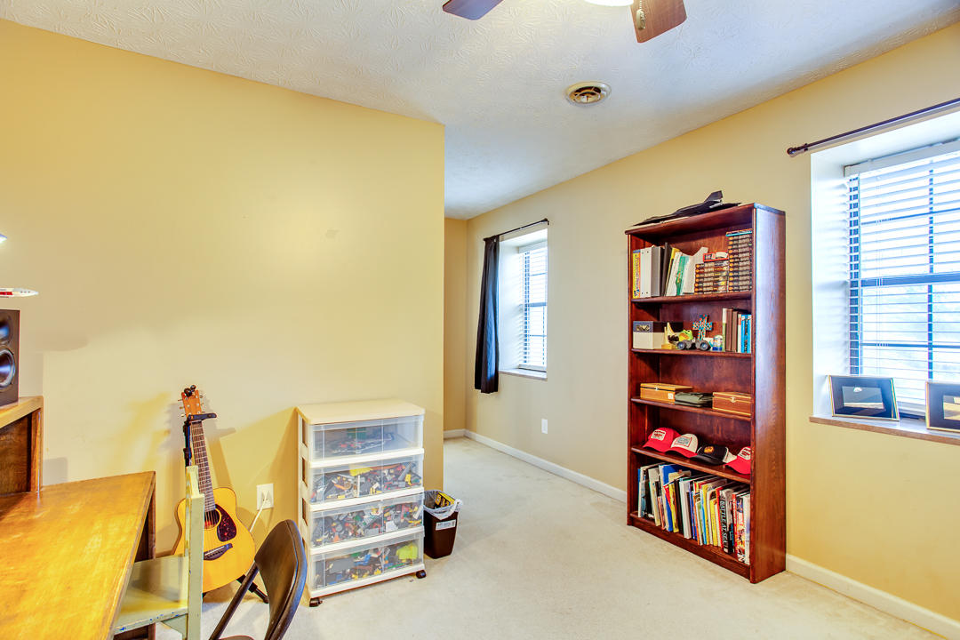 1345 Candlewick Road Knoxville, TN 37932 - Photo 31 of 38 Bedroom 3