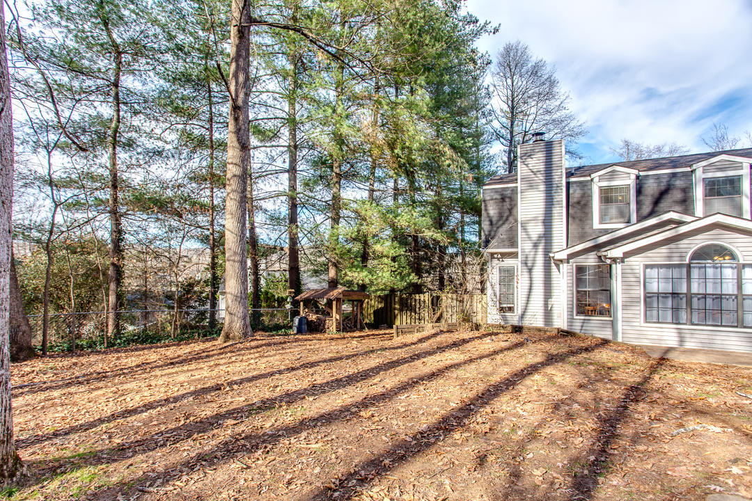 1345 Candlewick Road Knoxville, TN 37932 - Photo 36 of 38 Back yard