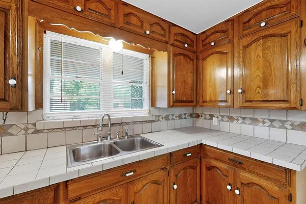 $2,300 | 2612 Ashley Drive, Garland, TX 75041