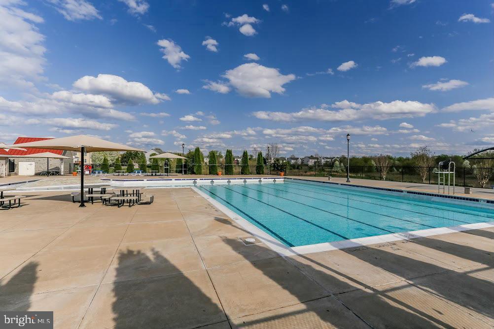 1838 B Monocacy View Circle, Unit 55B Frederick, MD 21701 - Photo 8 of 28 a view of a street with a houses