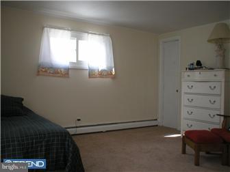 15 Goldengate Road Levittown, PA 19057 - Photo 11 of 12 Bedroom 3