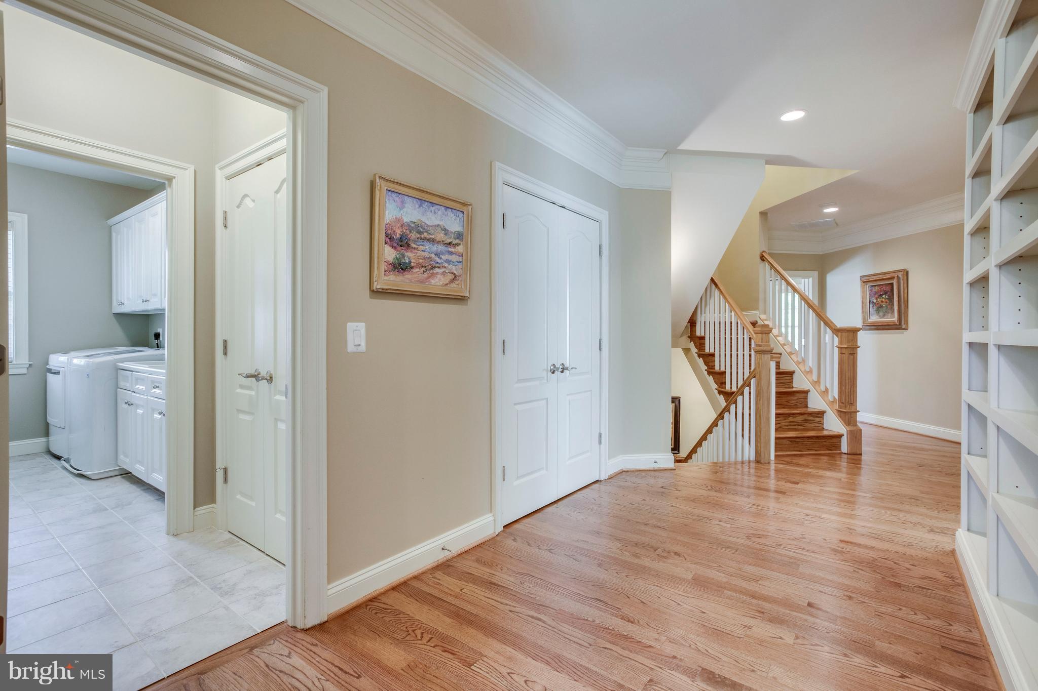 8033 Washington Road Alexandria, VA 22308 - Photo 22 of 30 Wide hallways and gleaming hardwood floors
