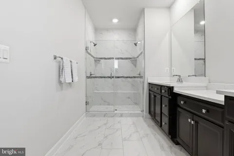 $688,000 | 12887 Sunrise Ridge Alley, Herndon, VA 20171