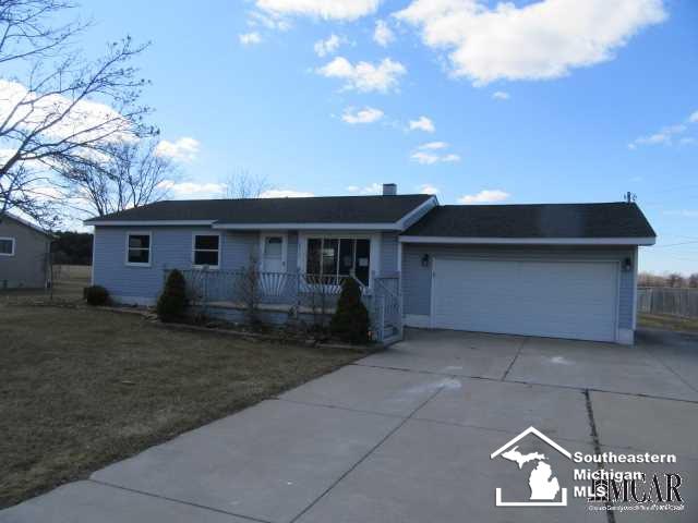 2213 Baldwin Road Monroe, MI 48162 - Photo 2 of 16 21430678-1.JPG