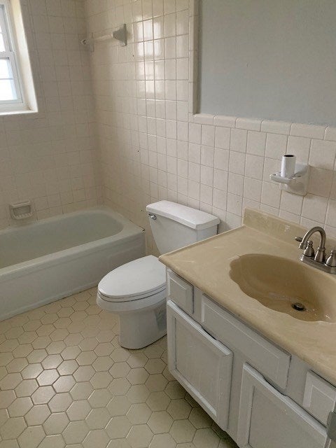 1973 Morehead Road Bowling Green, KY 42101 - Photo 5 of 9 Gallery Image 5
