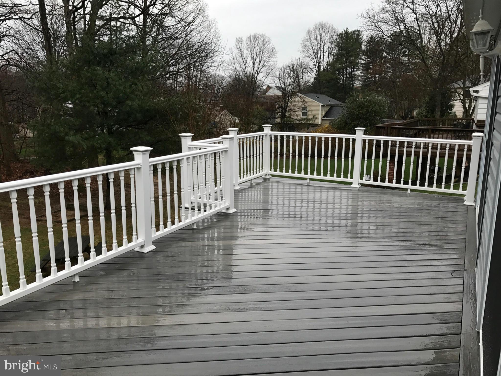 909 Windmill Lane Silver Spring, MD 20905 - Photo 18 of 19 Great deck off dinning and living room.