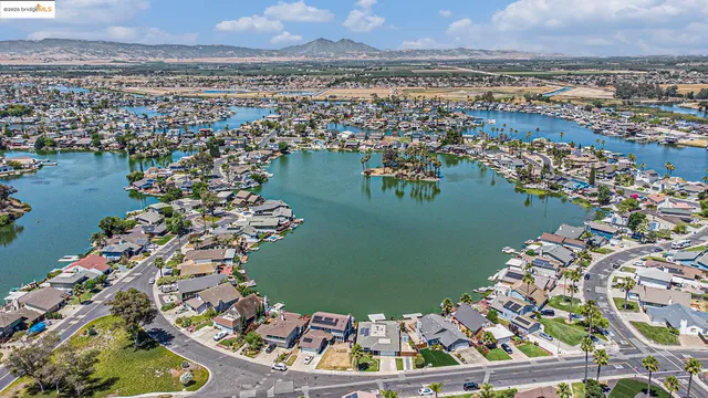 $724,900 | 870 Willow Lake Road, Discovery Bay, CA 94505