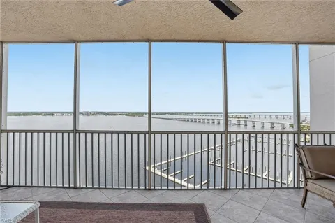 $699,000 | 2104 West First Street, Unit 1702, Fort Myers, FL 33901