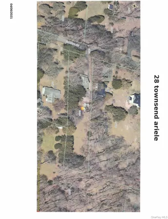 $775,000 | 28-34 Townsend Avenue, Flanders, NY 11901