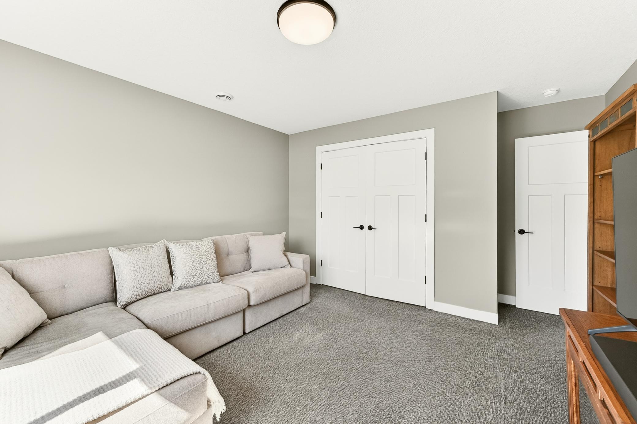 5443 Ridgeview Drive Northwest Rochester, MN 55901 - Photo 28 of 33 Gallery Image 28