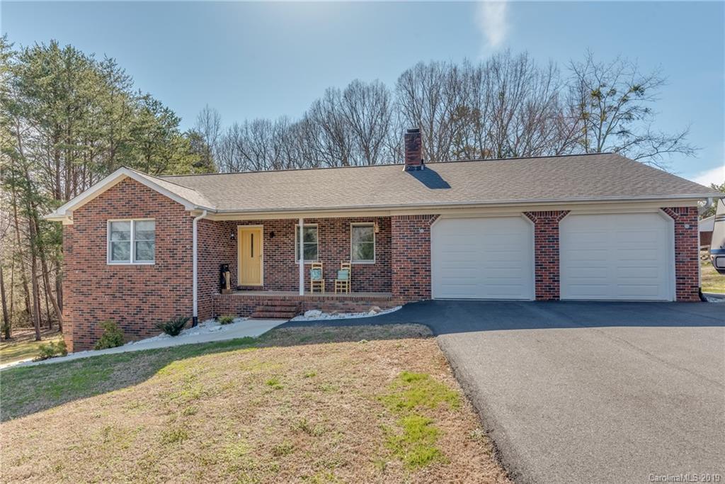 100 State Rd S-42-1526 Landrum, SC 29356 - Photo 1 of 24