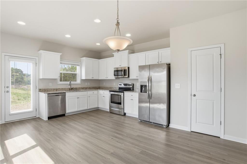 216 Venture Drive Jackson, GA 30233 - Photo 13 of 40