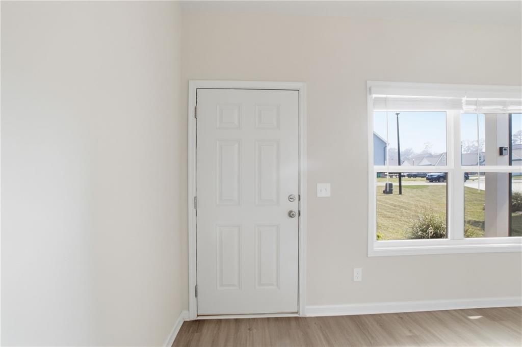 216 Venture Drive Jackson, GA 30233 - Photo 5 of 40