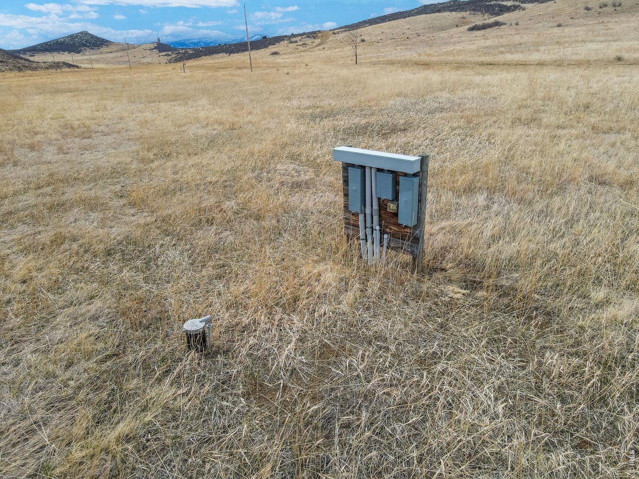 9150 Arapahoe Valley Road Laporte, CO 80535 - Photo 7 of 11 300 amp service and well pump