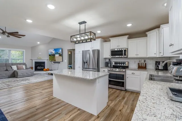 $309,900 | 1520 Fairfield Road, Lebanon, MO 65536