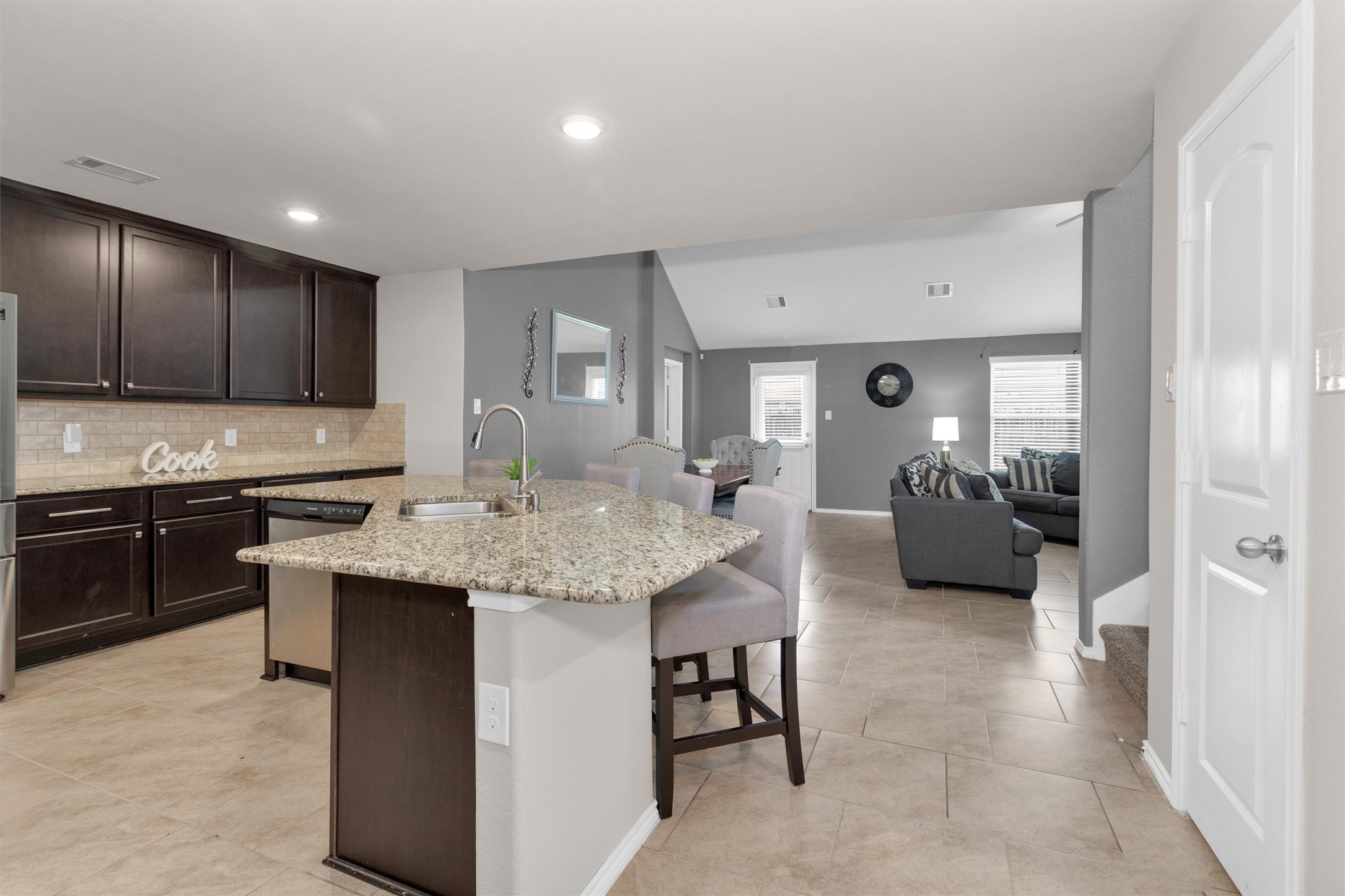 5206 Pointe Spring Crossing Spring, TX 77389 - Photo 11 of 50 Spacious kitchen with fresh paint.