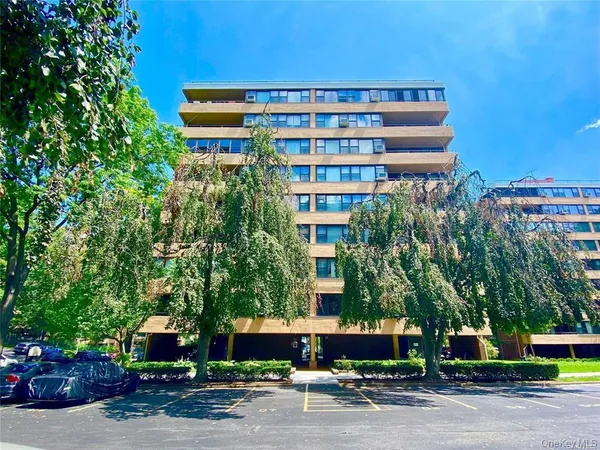 $349,888 | 162-40 9th Avenue, Unit 7A | Beechhurst