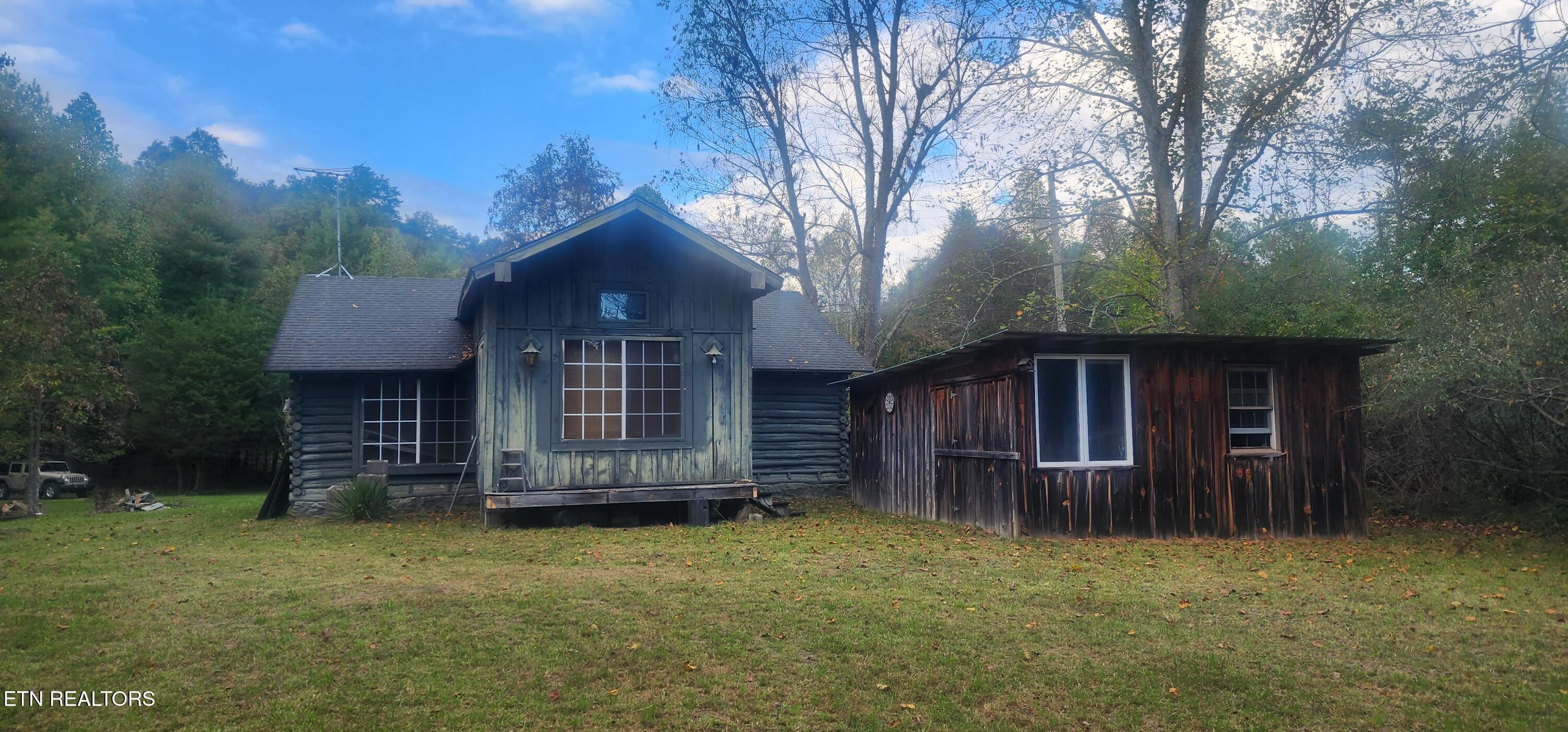 175 Young Road Robbins, TN 37852 - Photo 11 of 38 20251005_181701