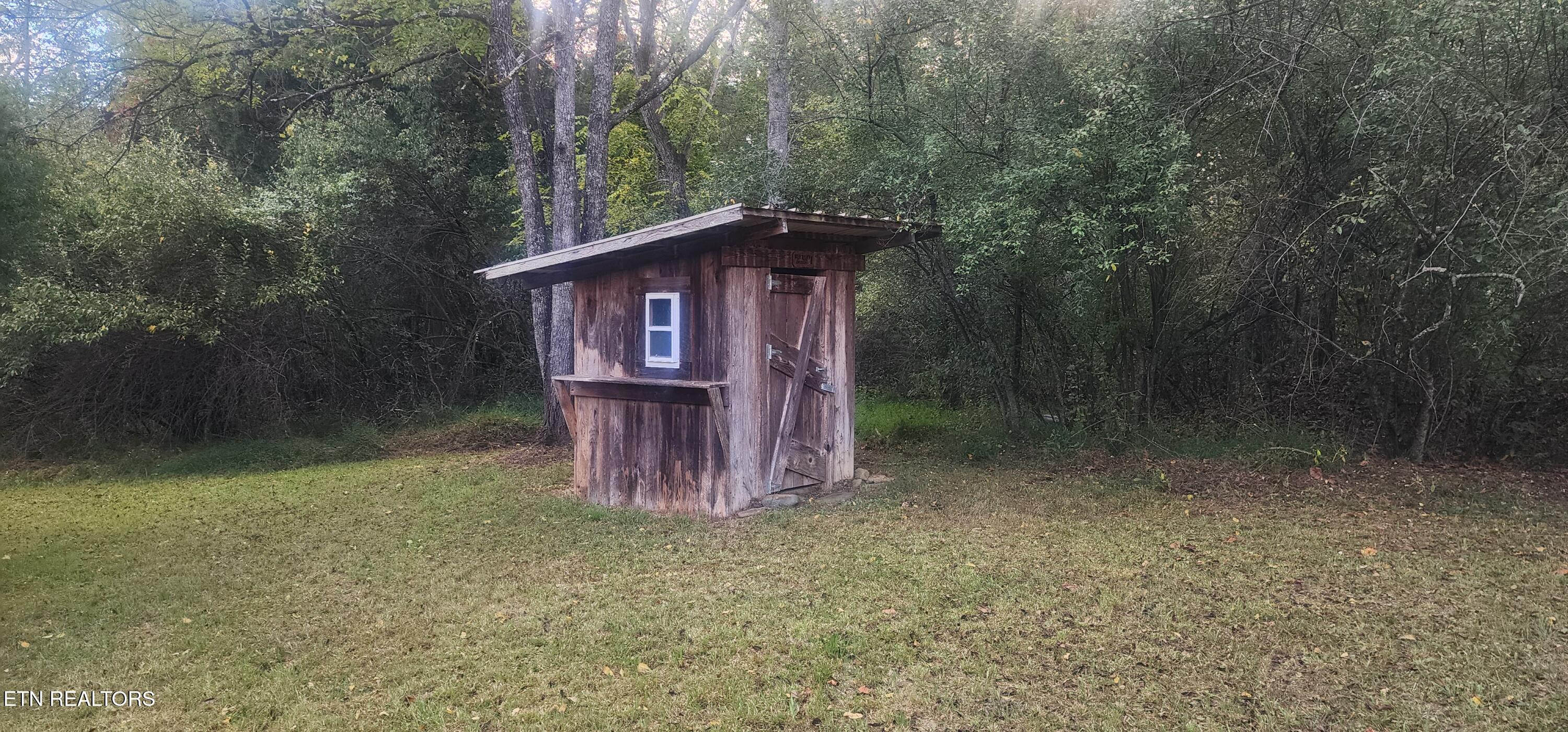 175 Young Road Robbins, TN 37852 - Photo 18 of 38 20251005_181644