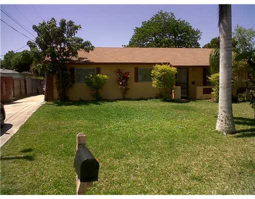 4923 Bonanza Road Lake Worth, FL 33467 - Photo 1 of 6 Primary Photo