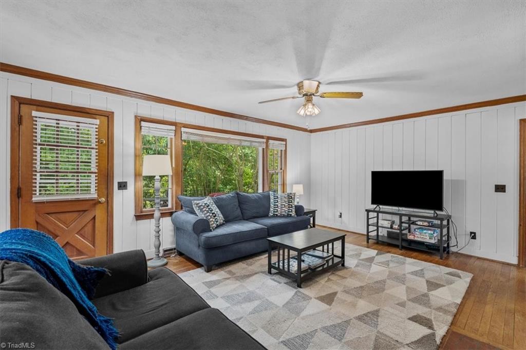 1210 Pembroke Road Greensboro, NC 27408 - Photo 21 of 37