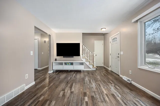 $375,000 | 4654 Terry Drive Southeast, Grand Rapids, MI 49512