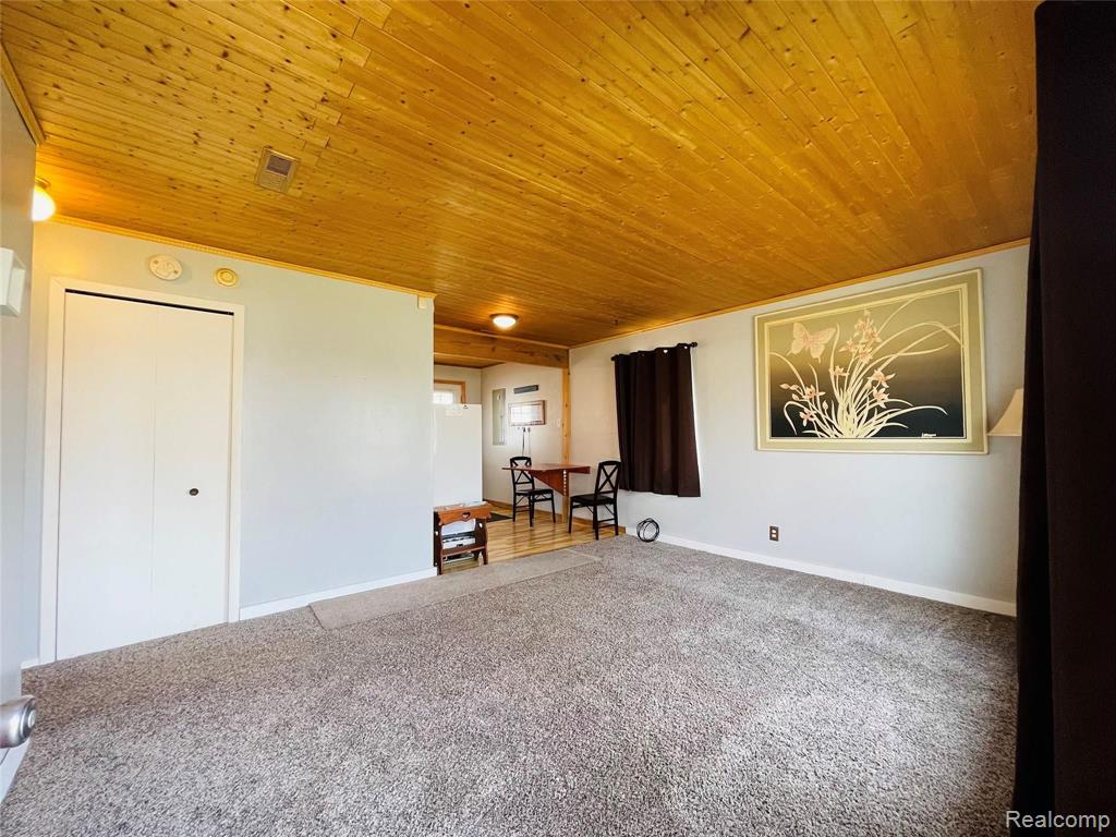 2516 James Road Auburn Hills, MI 48326 - Photo 4 of 33