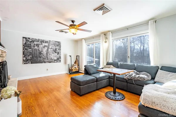 $529,999 | 77 Colburn Drive, Poughkeepsie, NY 12603