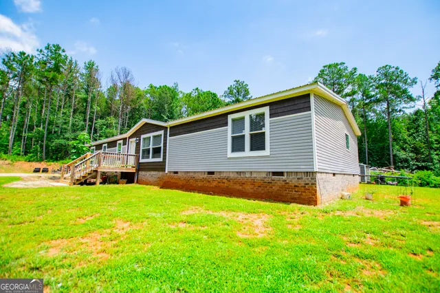 $369,900 | 200 Duck Pond Road, Roopville, GA 30170