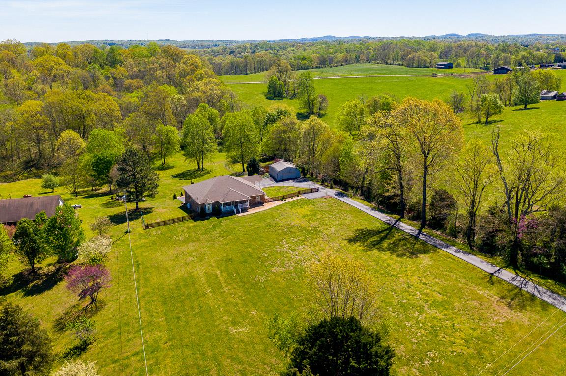 1712 New Vaughn Road Columbia, TN 38401 - Photo 3 of 23 Immaculate 3 acres