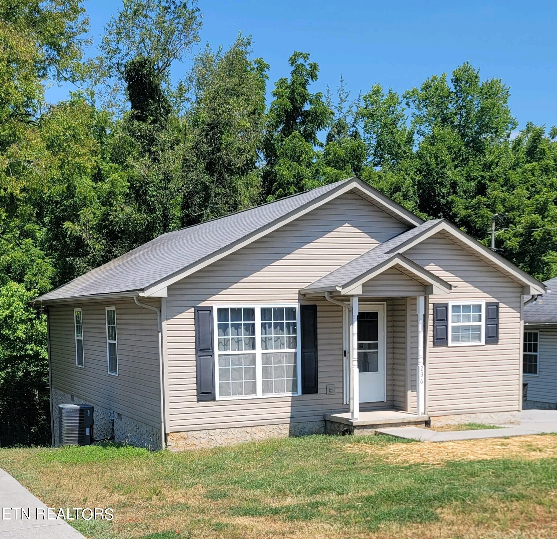 236 West Edison Street Alcoa, TN 37701 - Photo 1 of 13 Gallery Image 1