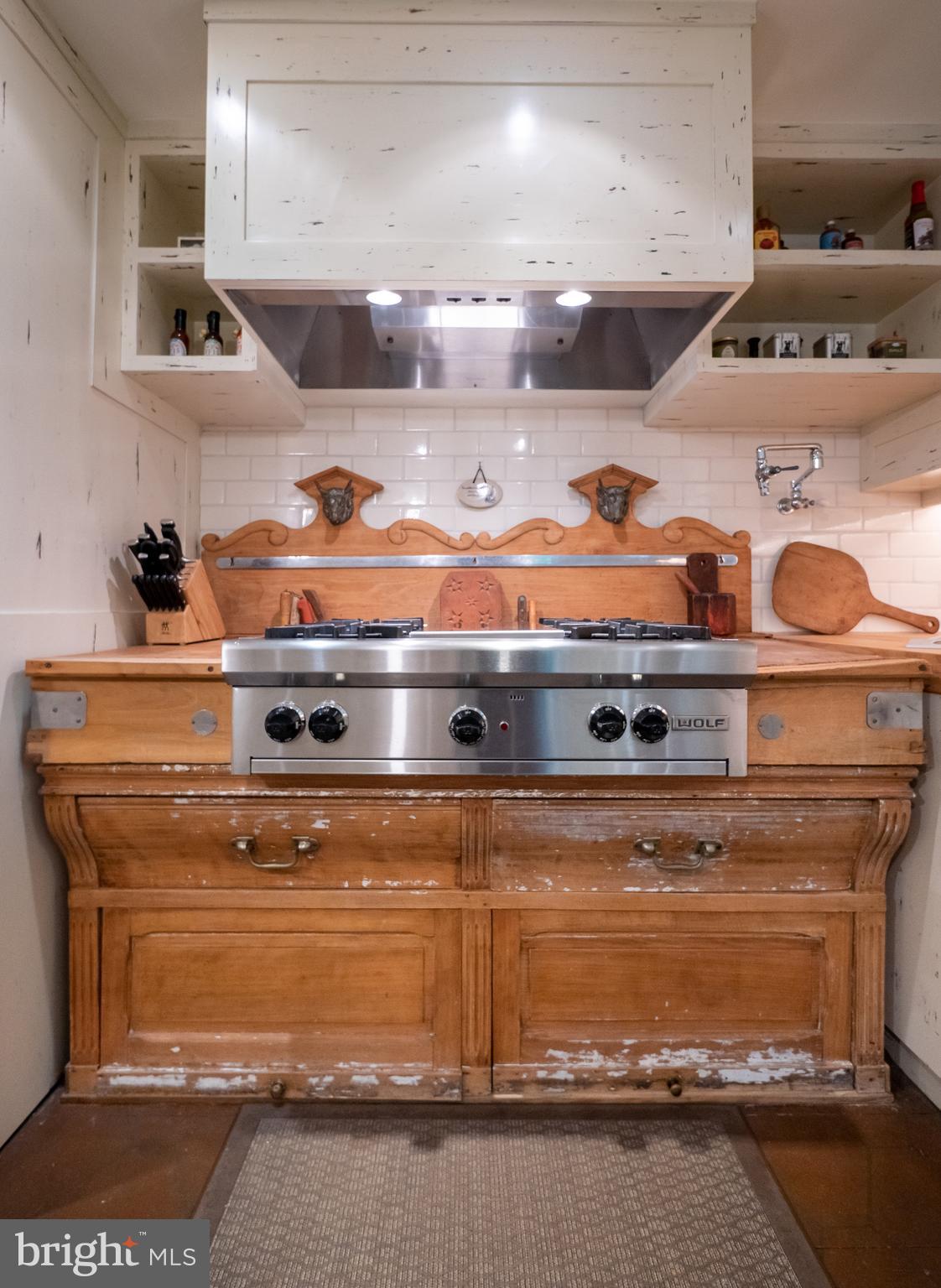 3056 Ridge Road Perkasie, PA 18944 - Photo 21 of 51 Wolf gas range.