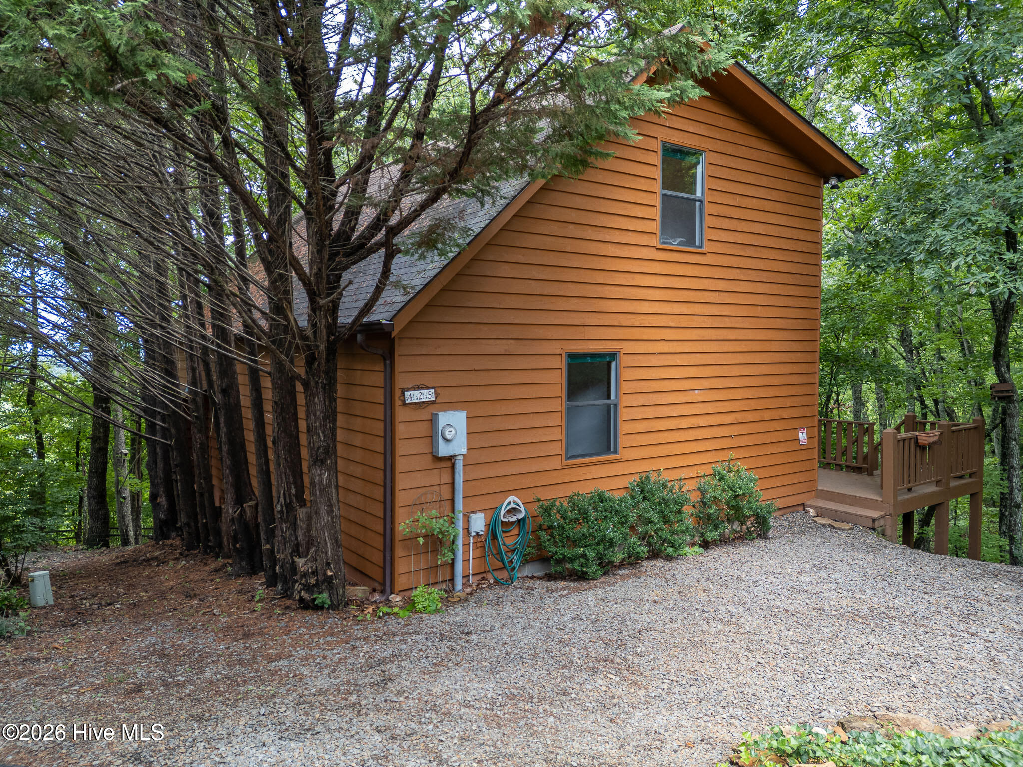 425 Boyd Ridge Drive Murphy, NC 28906 - Photo 2 of 36