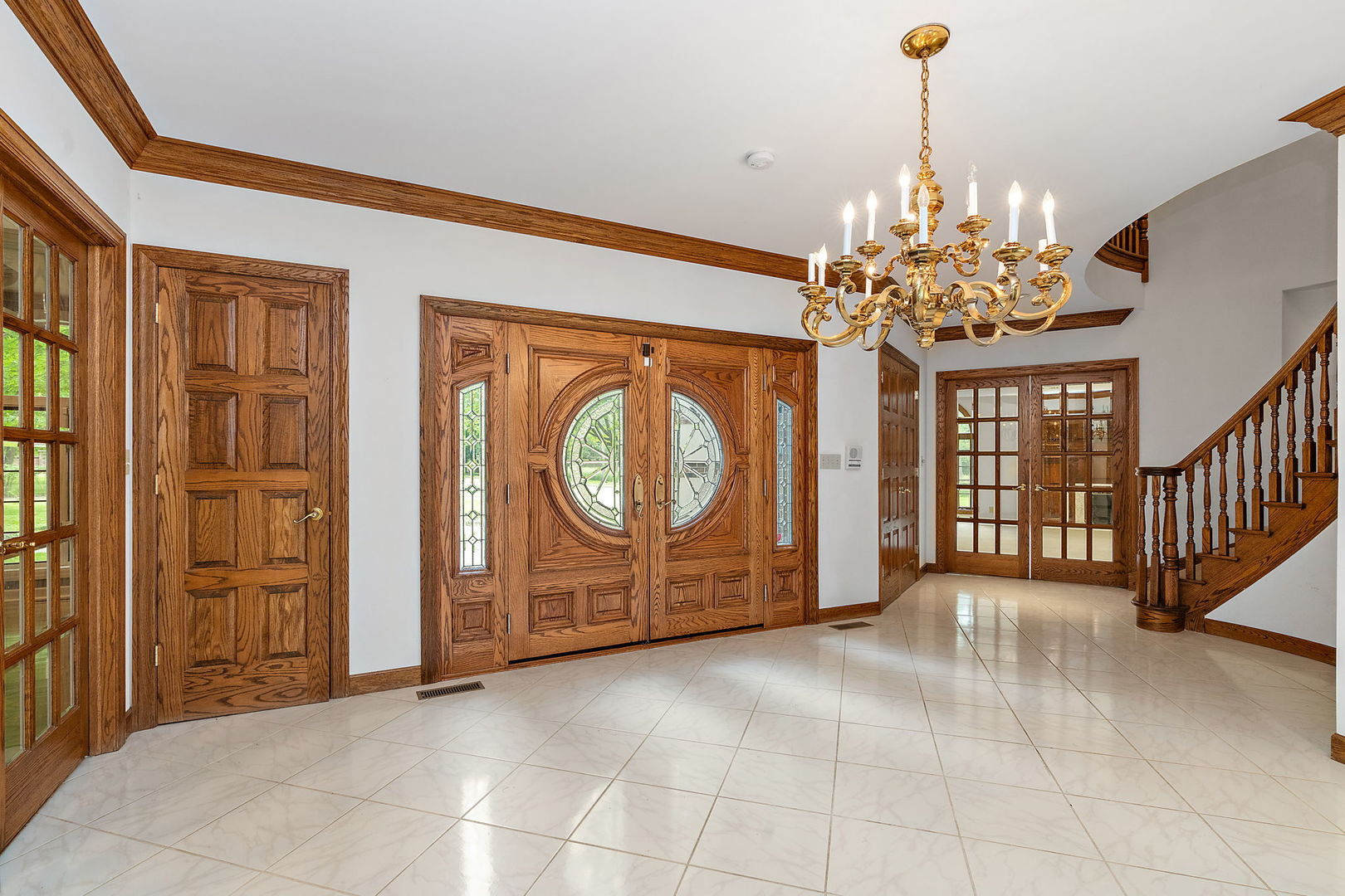 345 Bethany Road DeKalb, IL 60115 - Photo 4 of 71 a view of a hallway with entryway