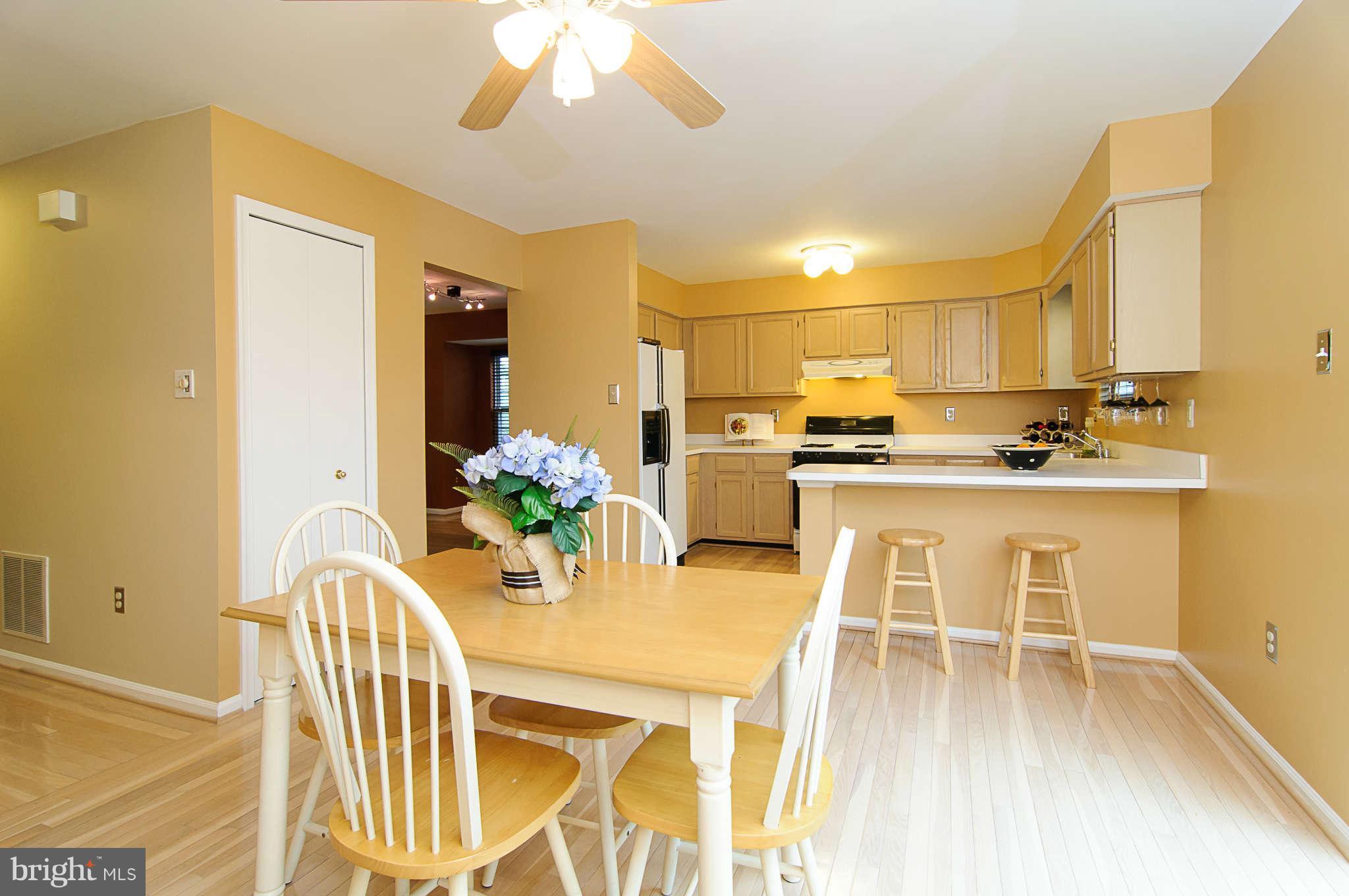 6136 Good Hunters Ride Columbia, MD 21045 - Photo 11 of 30 Kitchen