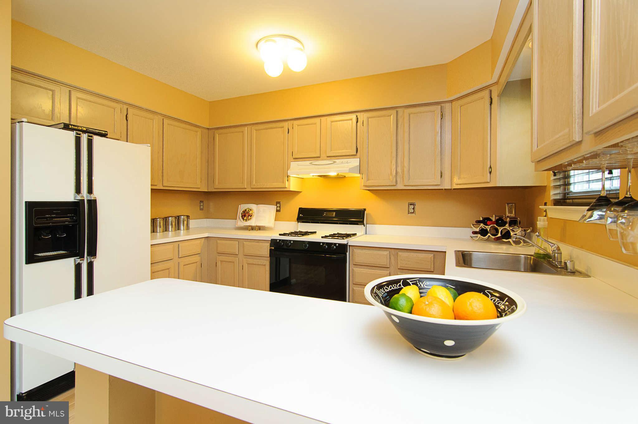 6136 Good Hunters Ride Columbia, MD 21045 - Photo 12 of 30 Kitchen
