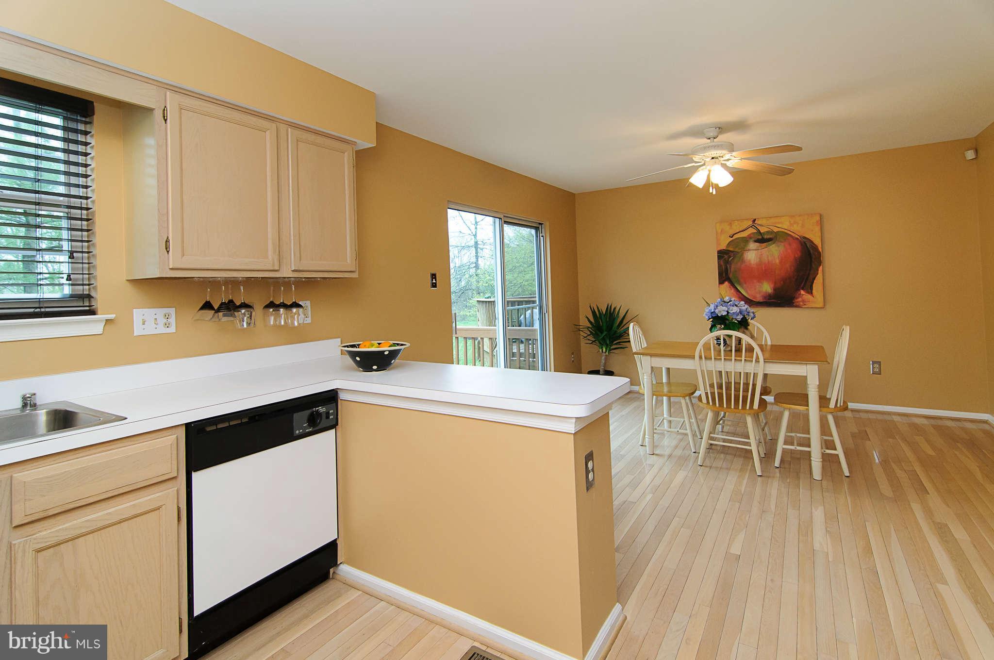 6136 Good Hunters Ride Columbia, MD 21045 - Photo 14 of 30 Kitchen