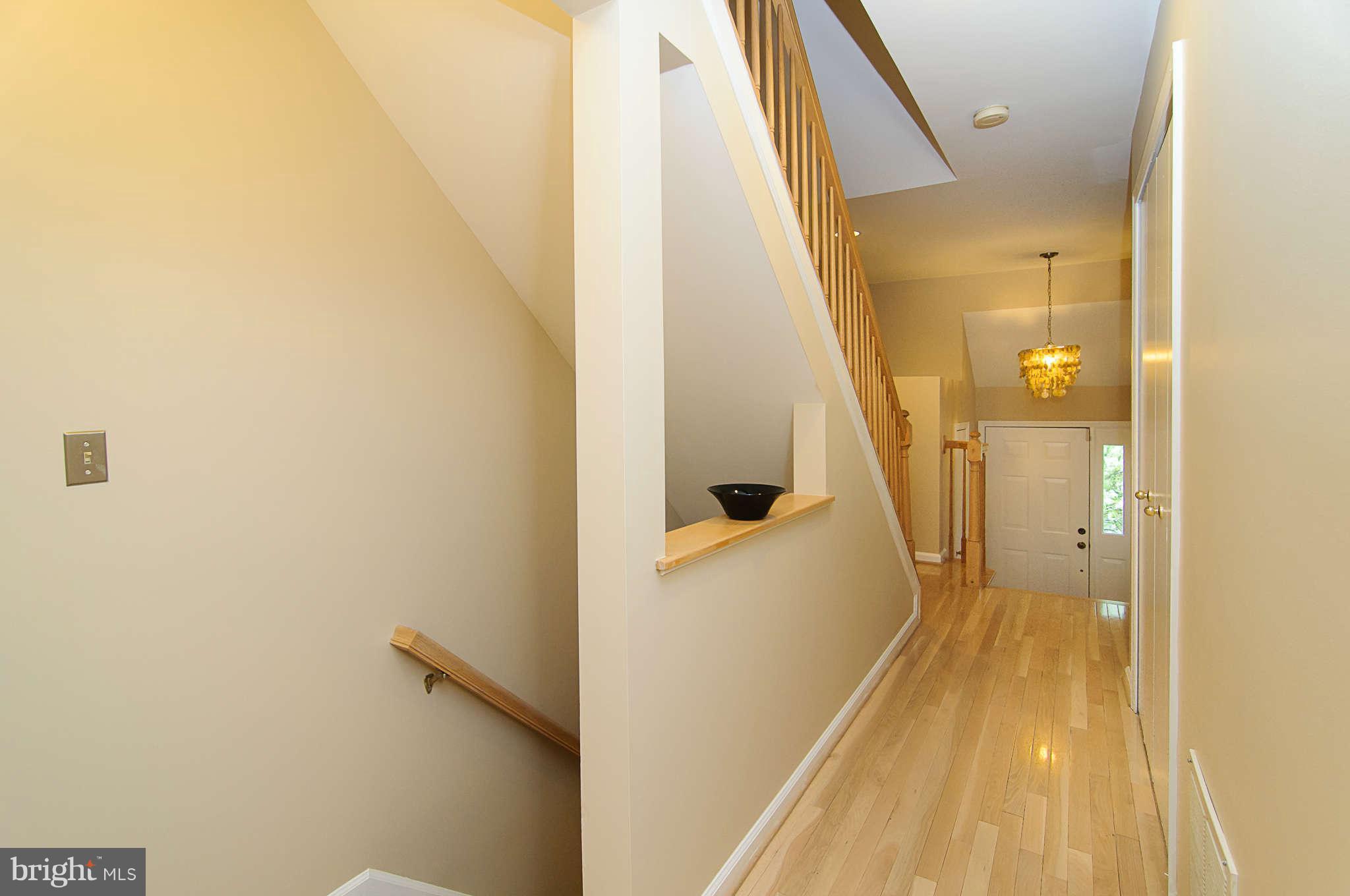 6136 Good Hunters Ride Columbia, MD 21045 - Photo 15 of 30 Hardwood hallways