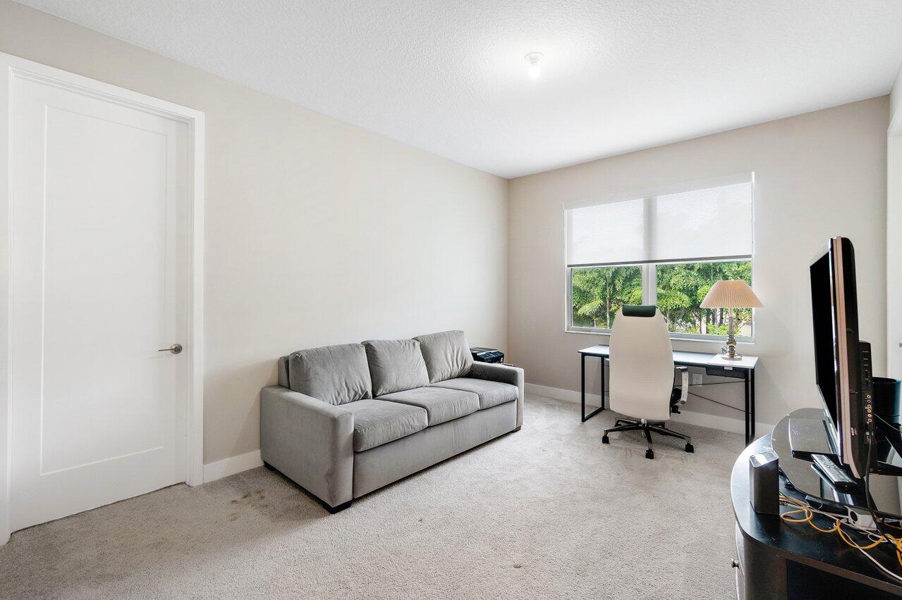 15393 Blue River Road Delray Beach, FL 33446 - Photo 11 of 57 LOFT