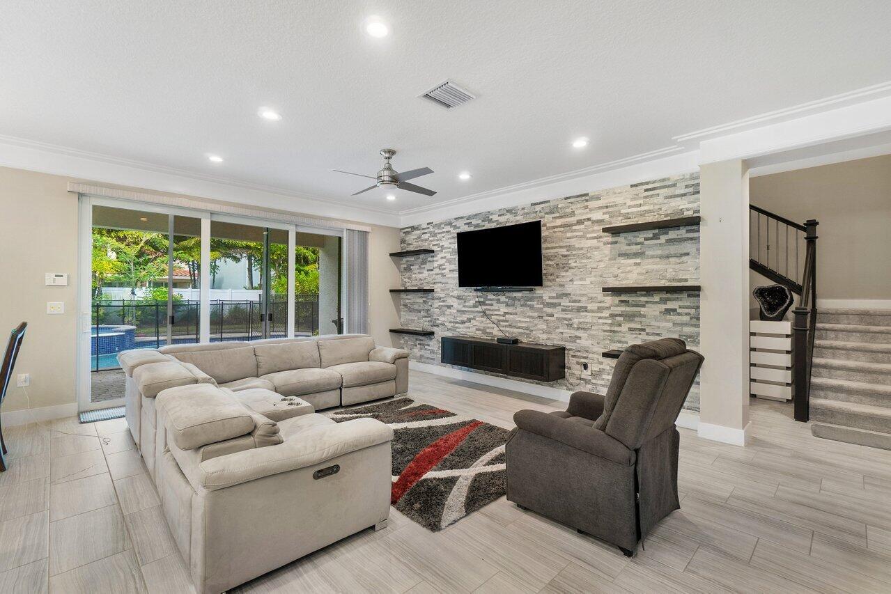 15393 Blue River Road Delray Beach, FL 33446 - Photo 2 of 57 FAMILY ROOM