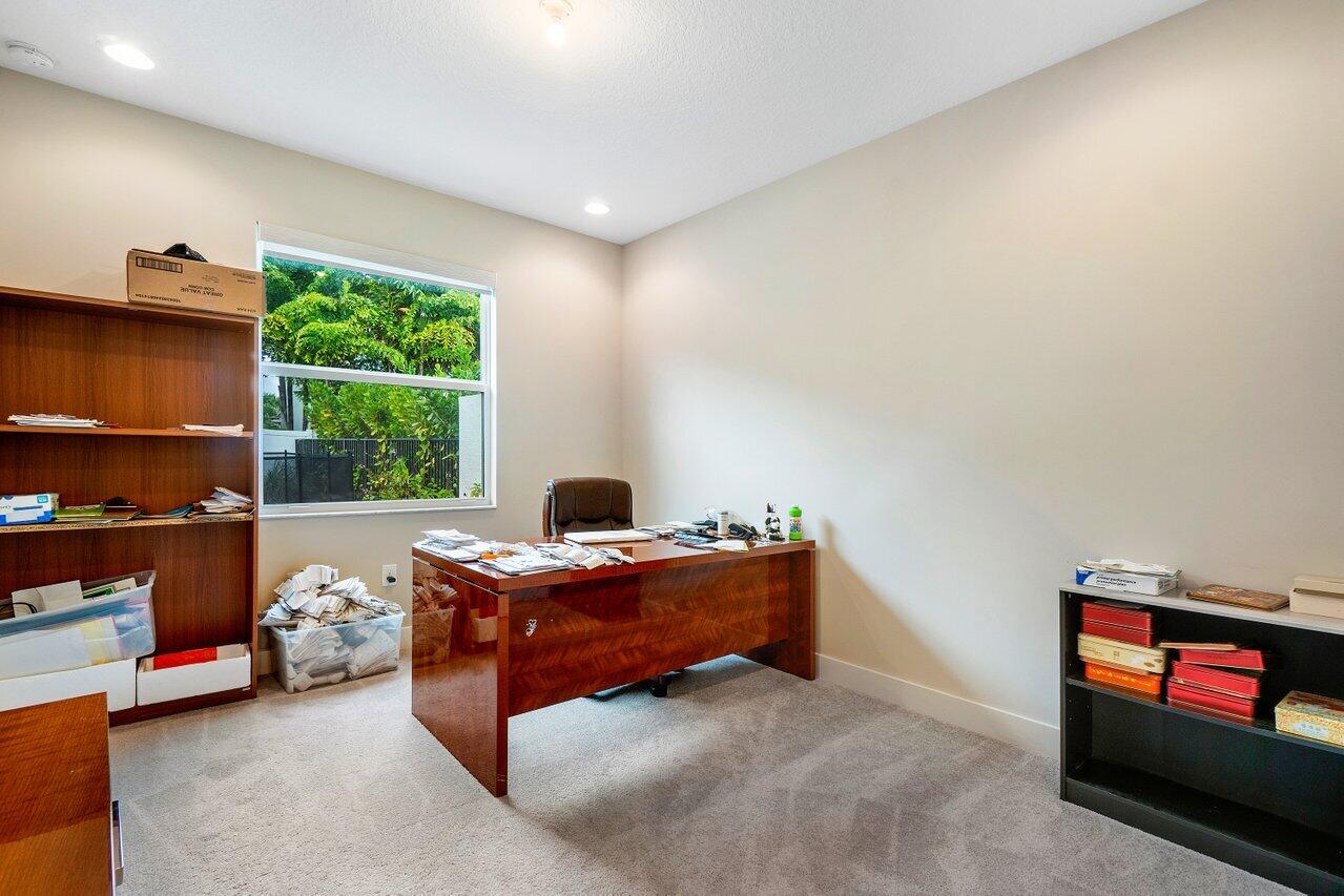 15393 Blue River Road Delray Beach, FL 33446 - Photo 9 of 57 1ST FLOOR BEDROOM