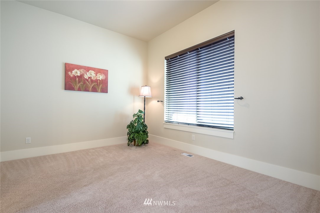 16227 Southeast 135th Place Renton, WA 98059 - Photo 11 of 25 Gallery Image 11