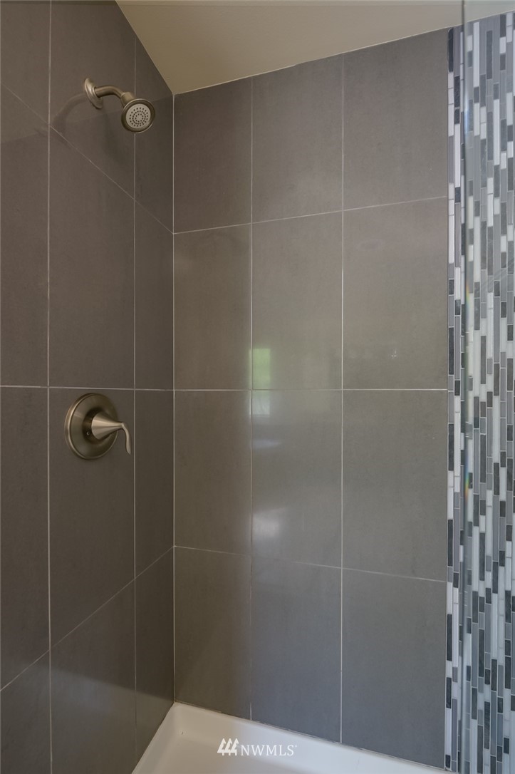 16227 Southeast 135th Place Renton, WA 98059 - Photo 16 of 25 Gallery Image 16